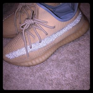 Yeezy Boost 350 V2 Linen